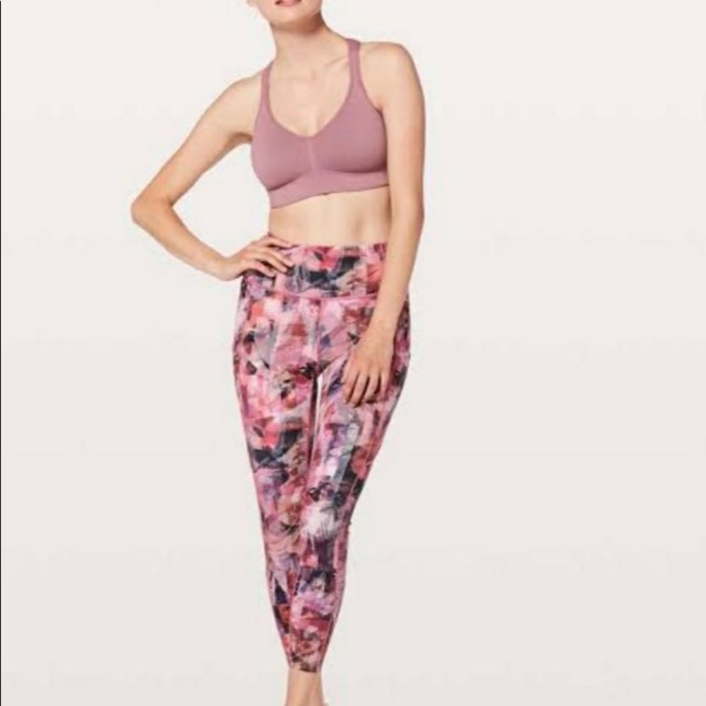 Lululemon Speed Up Bra C/D cup in Figue